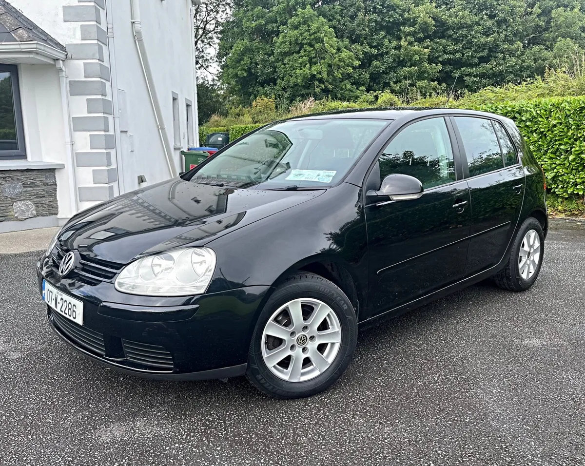 Volkswagen Golf 1.4 petrol - Image 1