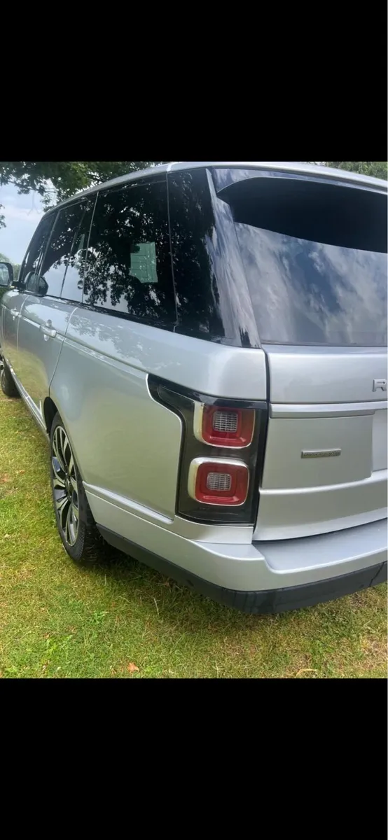 Range Rover commercial - Image 2
