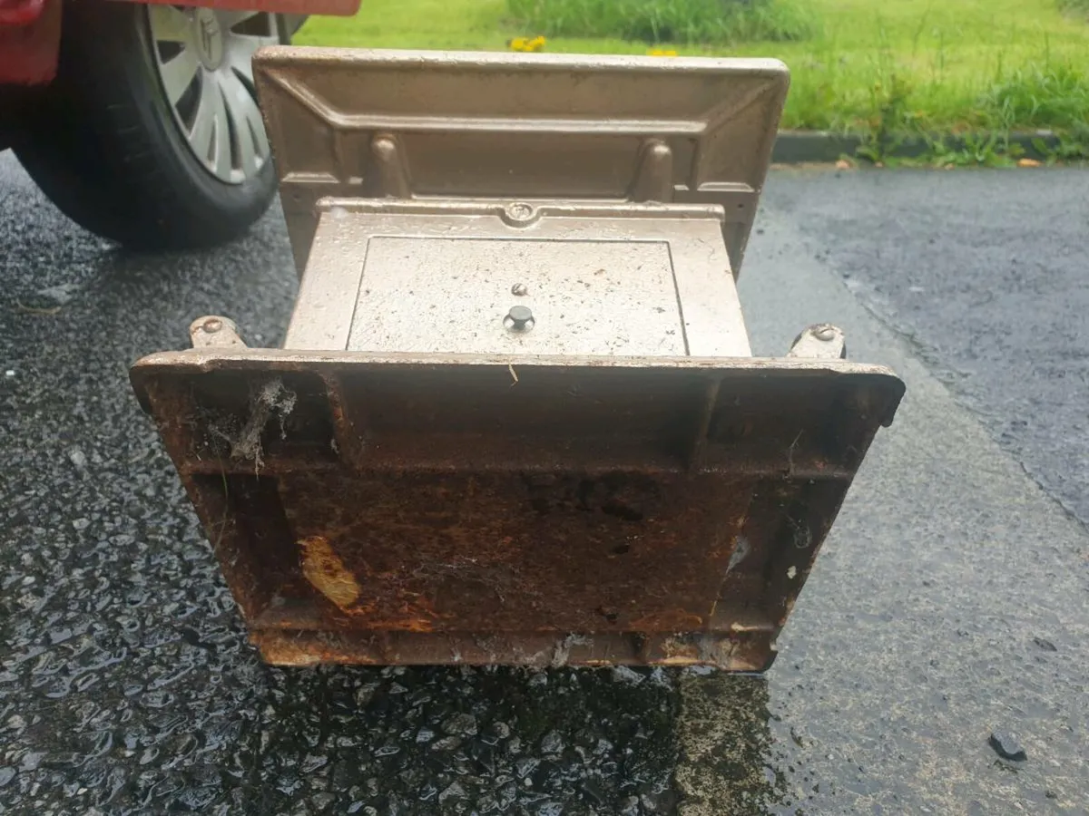 OLD SCALE - Image 2