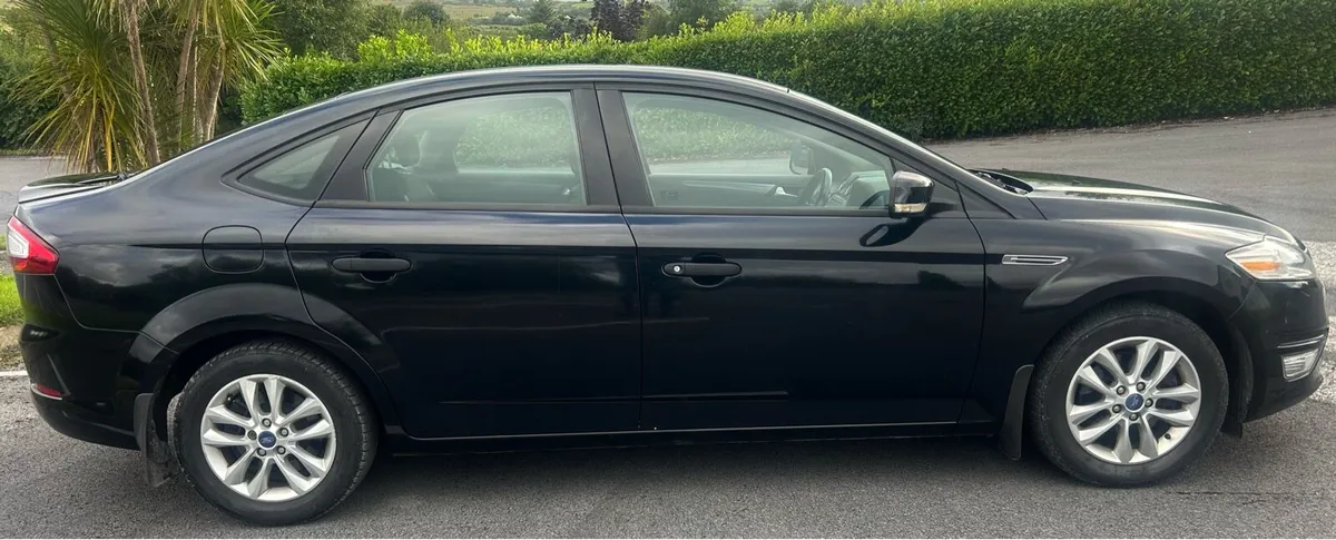Ford Mondeo 1.6 Diesel, 1year NCT 196k km €2995 - Image 2