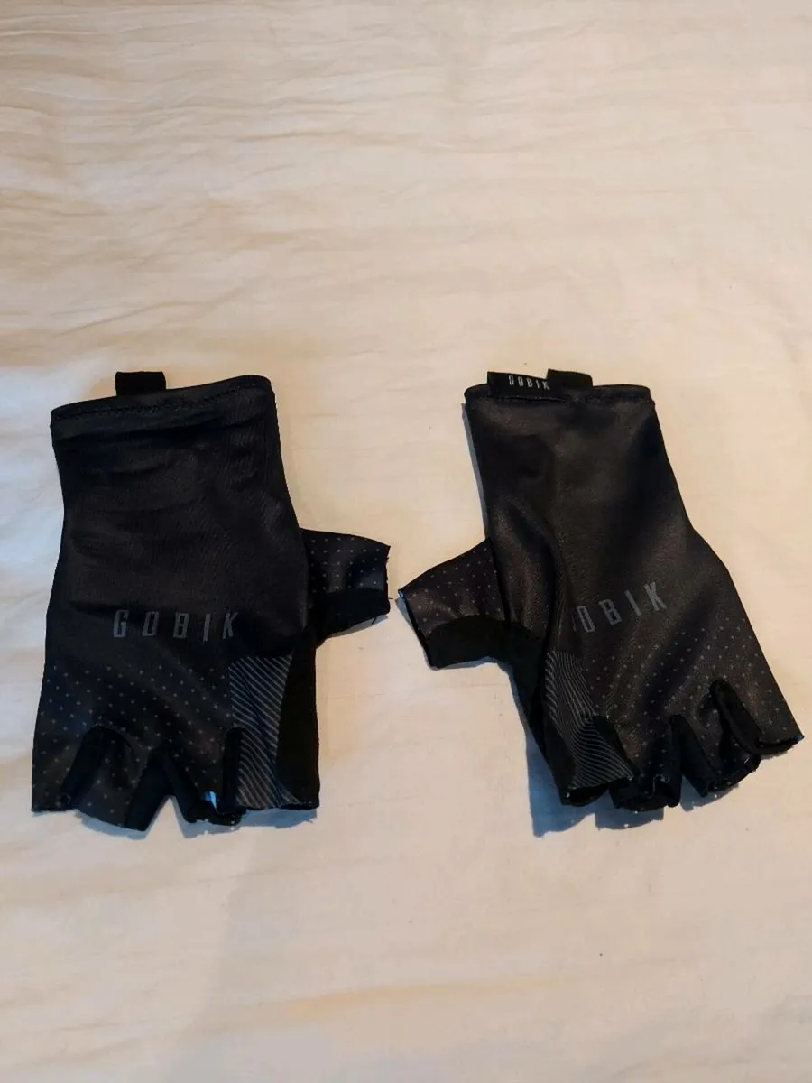 Gobik Hawk Cycling Mitts - Image 1