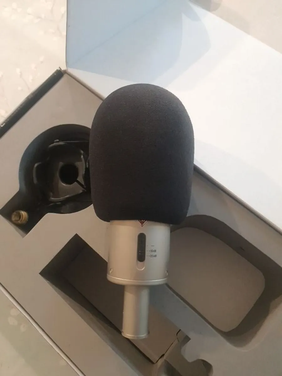 B1 Condenser Microphone Studio Projects - Image 4
