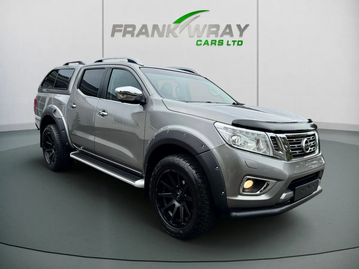 2017 NISSAN NAVARA TEKNA DCI AUTOMAATIC**NO VAT** - Image 3