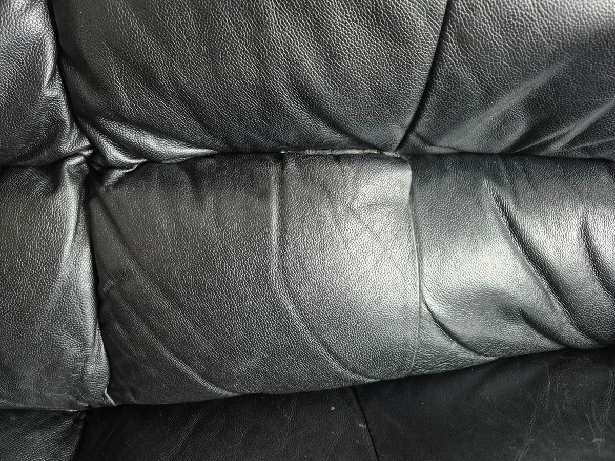 Two seater leather sofa FREE - Image 4