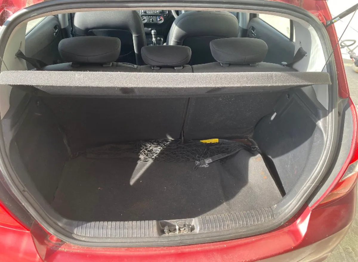 Hyundai i20 - Image 4