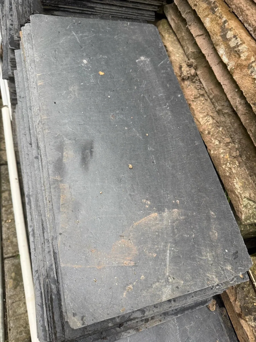 Roof slates and patio slabs - Image 4