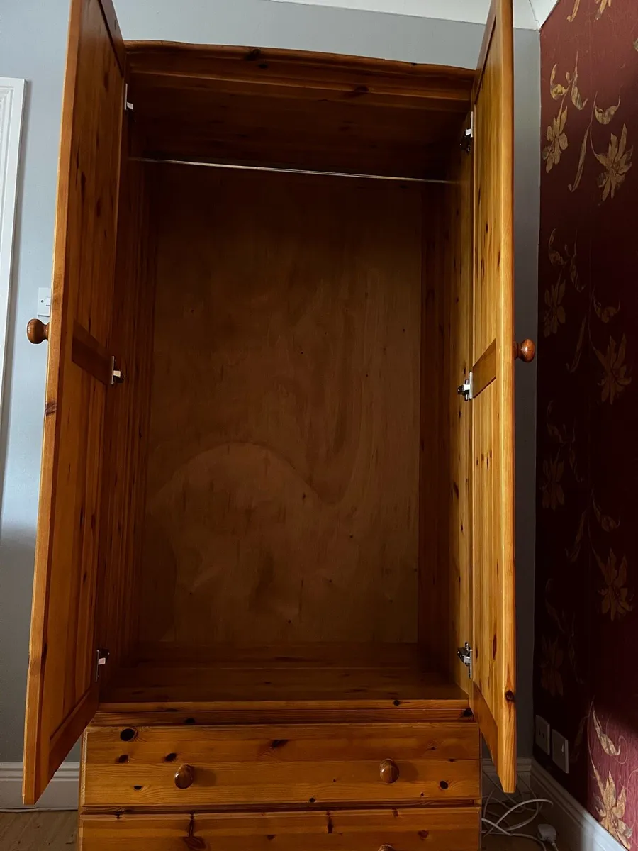 Wardrobe - Image 2