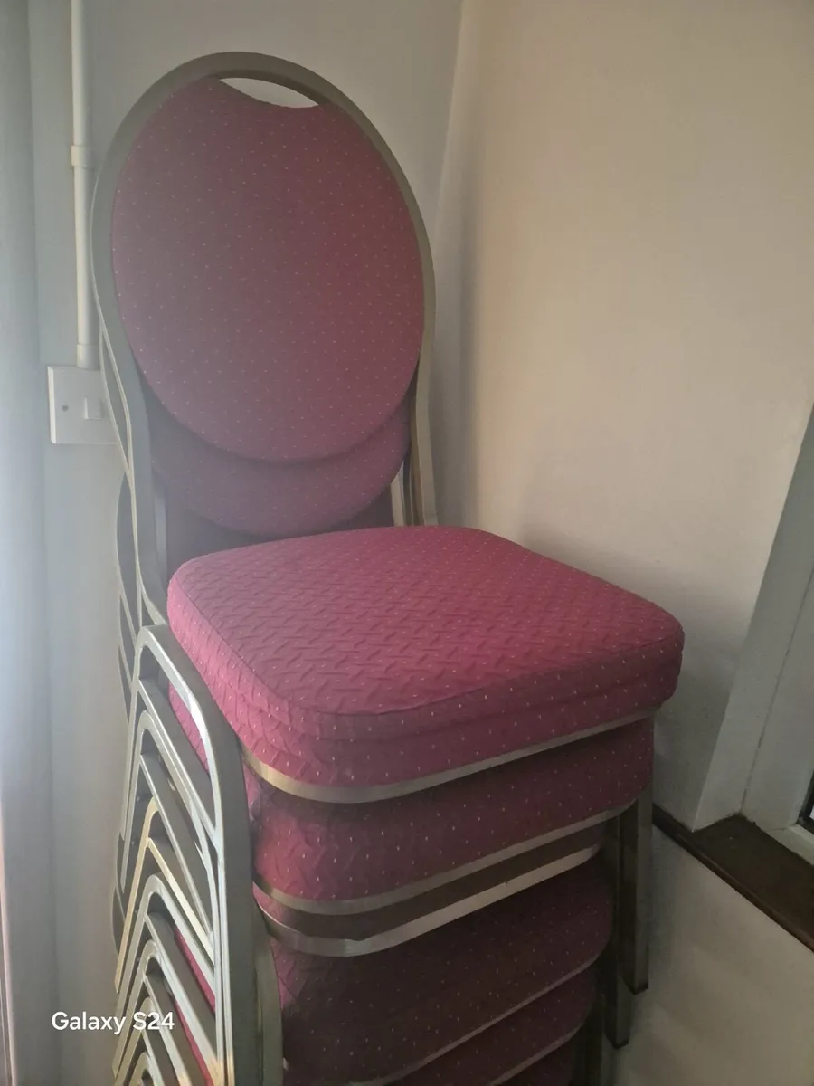 Chair hotel and churches - Image 4