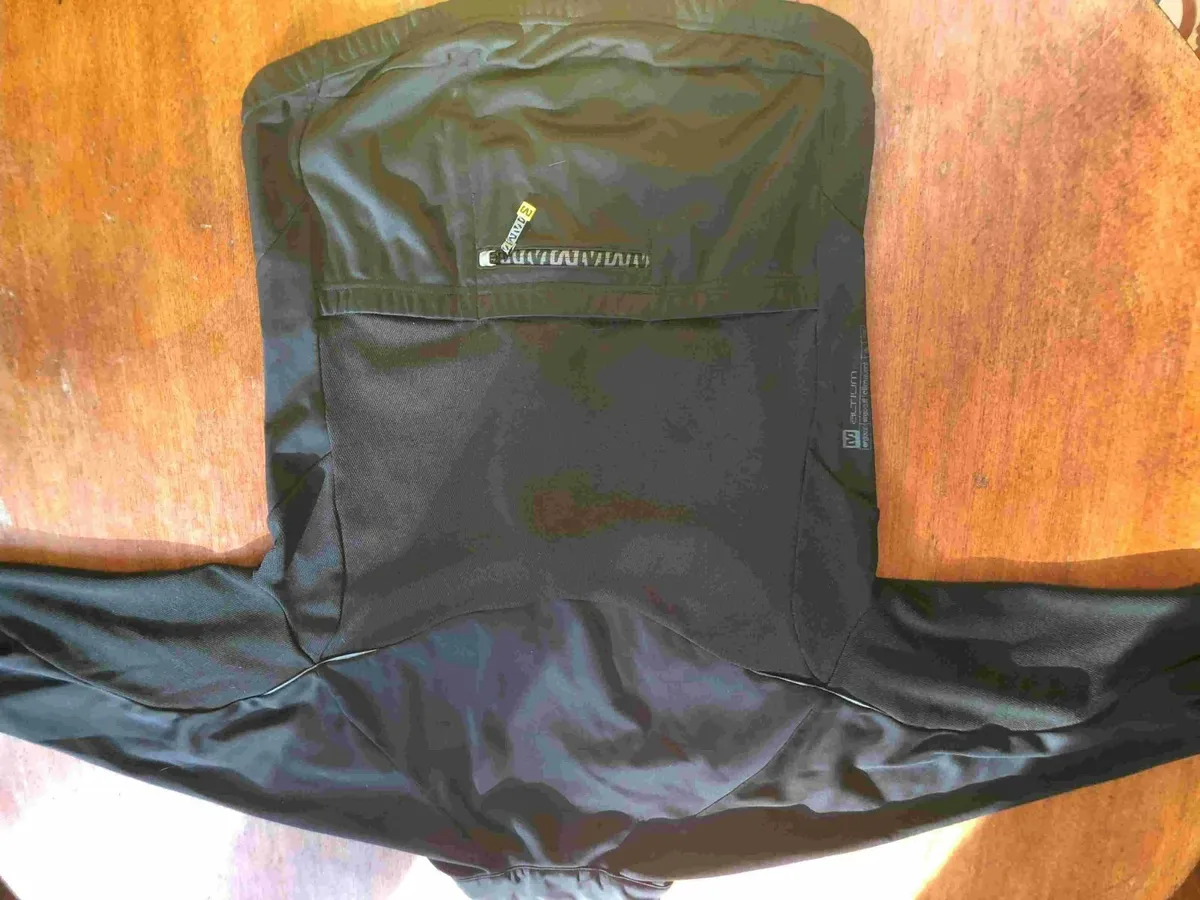 Cycling jacket - Image 4