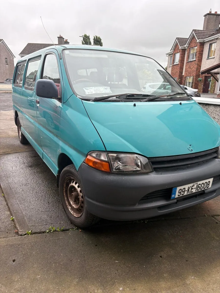 Toyota HiAce 1999 - Image 1