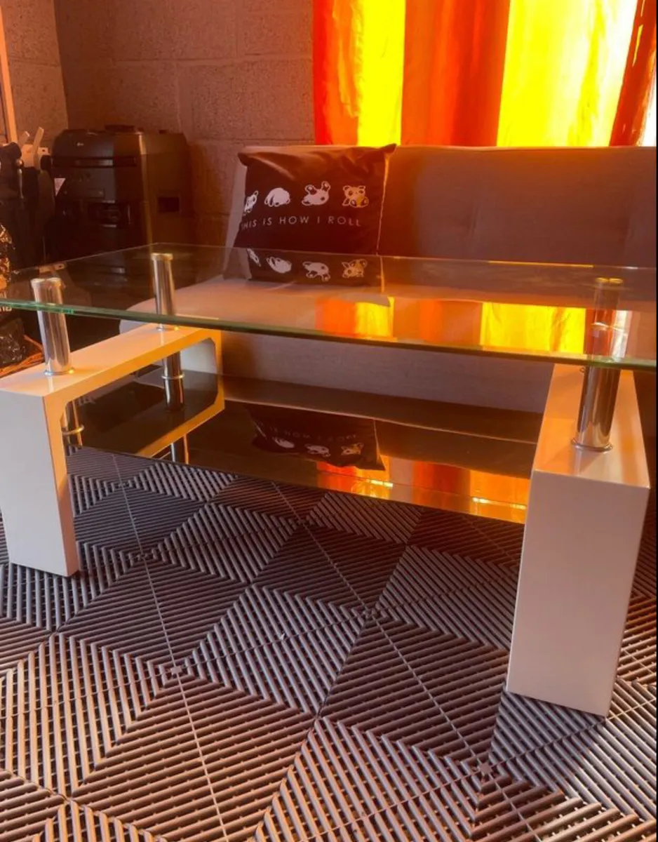 Coffee table - Image 1