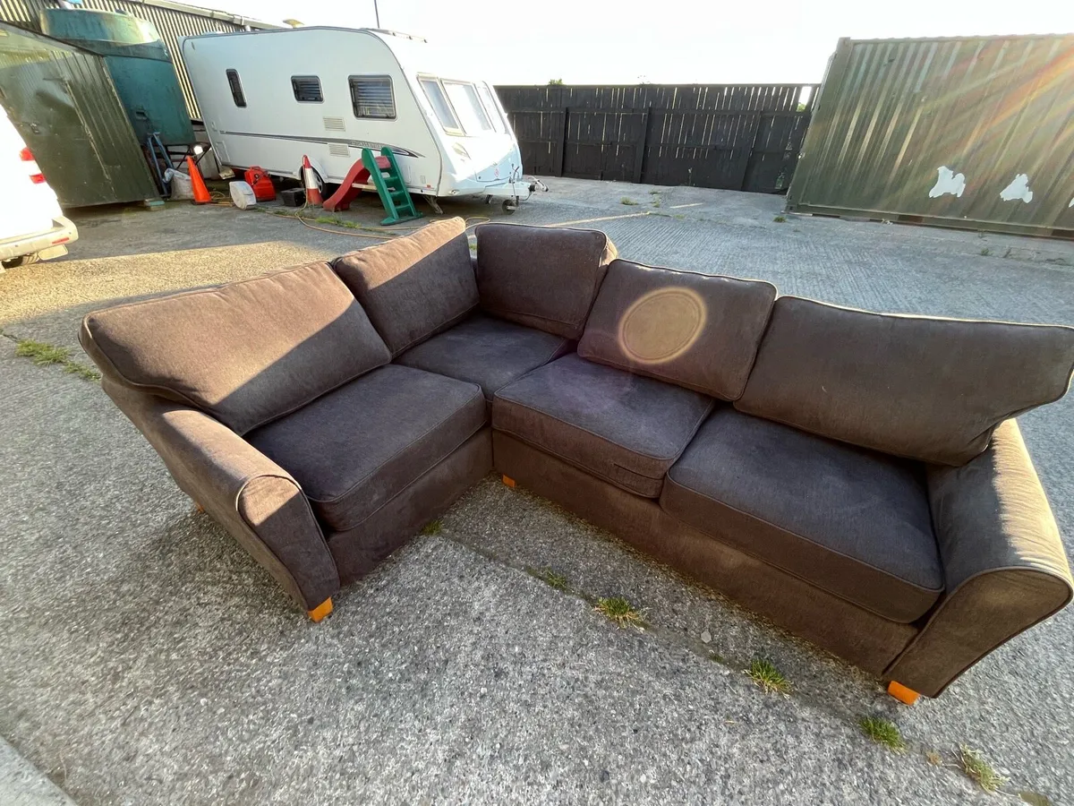 Large grey corner sofa L shaped - Image 4