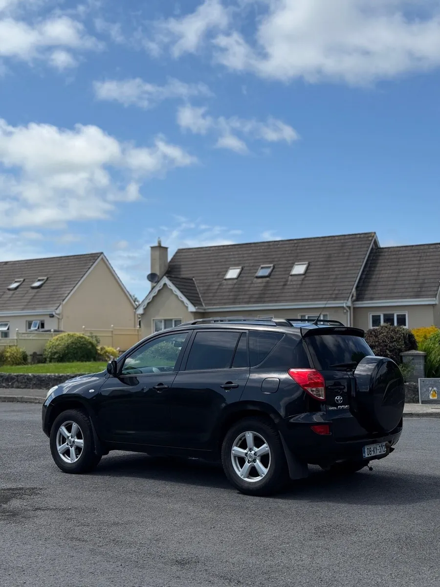 RAV4 4X4 Very good Condition 5 seats NCT - Image 4