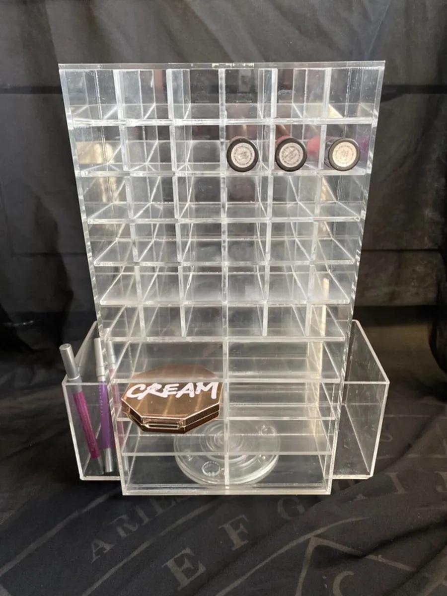 Lipstick/Makeup display stand - Image 1