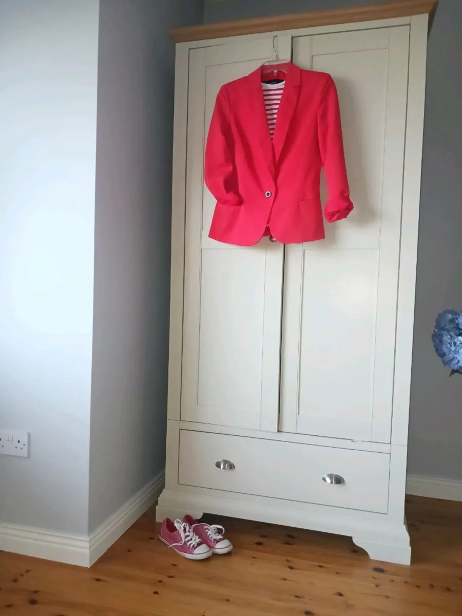 Ladies clothes