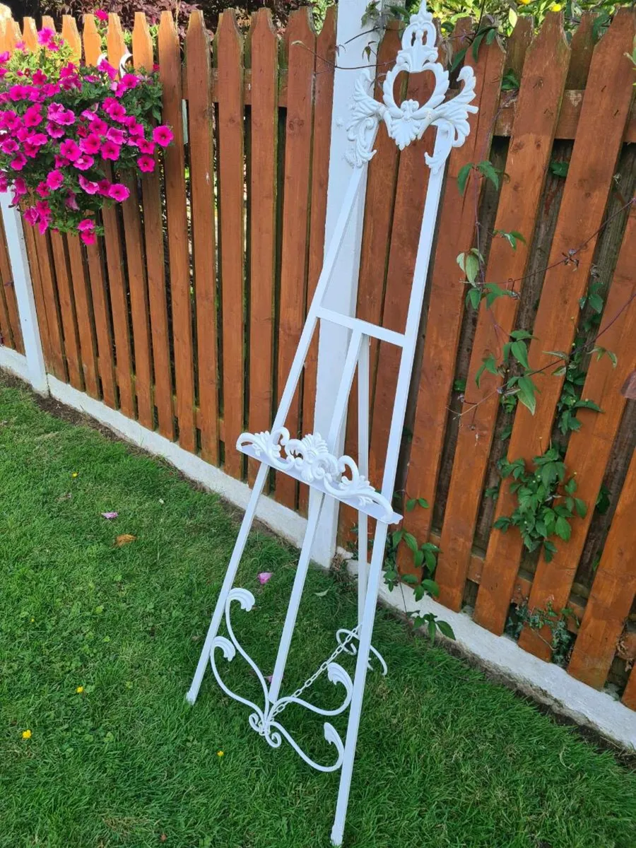 White Easel for Rent - Image 2