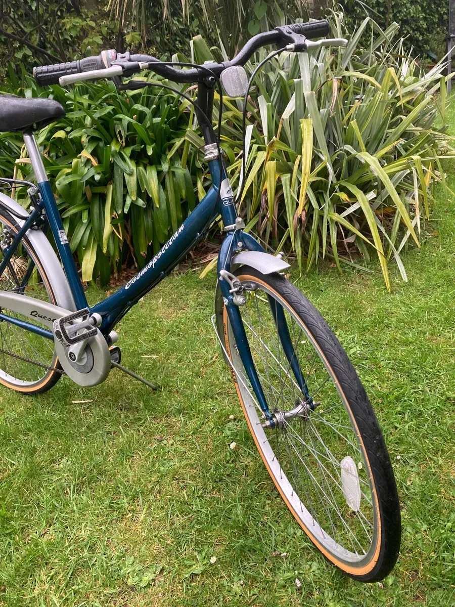 Ladies Hybrid Bike - Image 3