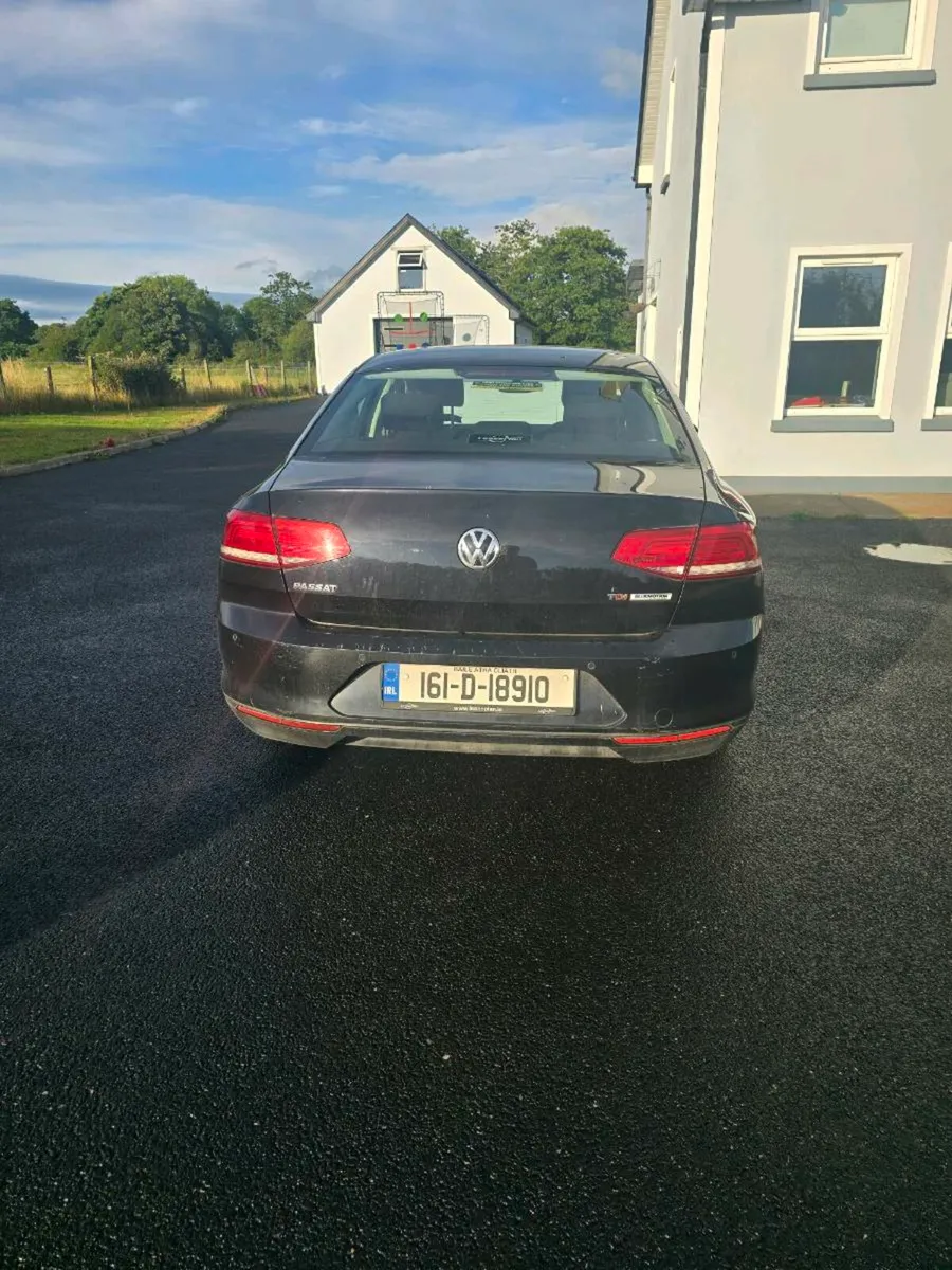 Volkswagon Passat - Image 3