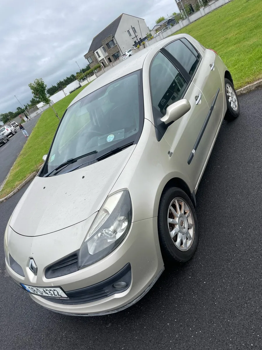 Renault Clio - Image 1