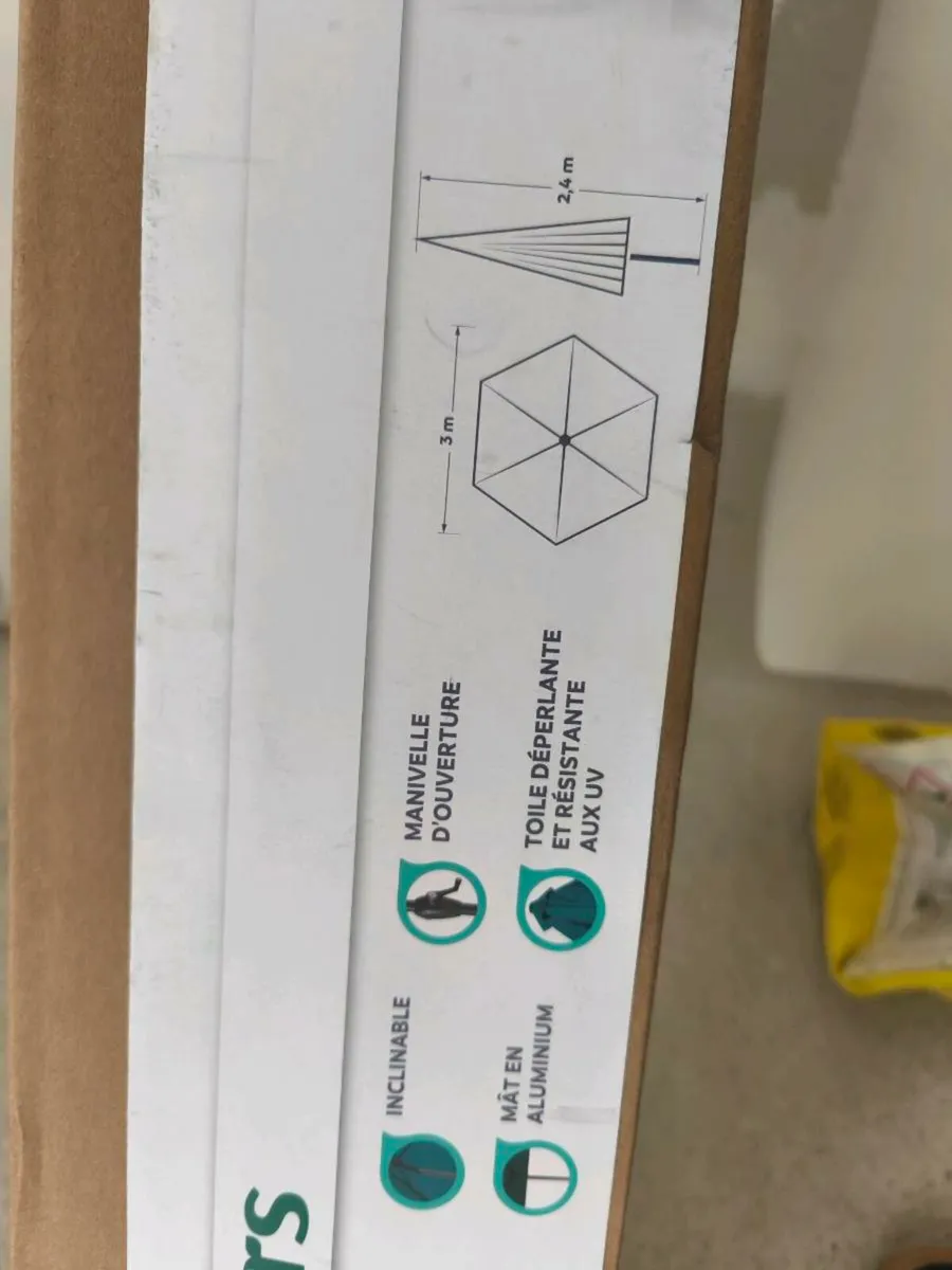 Umbrella and solid base - Image 3