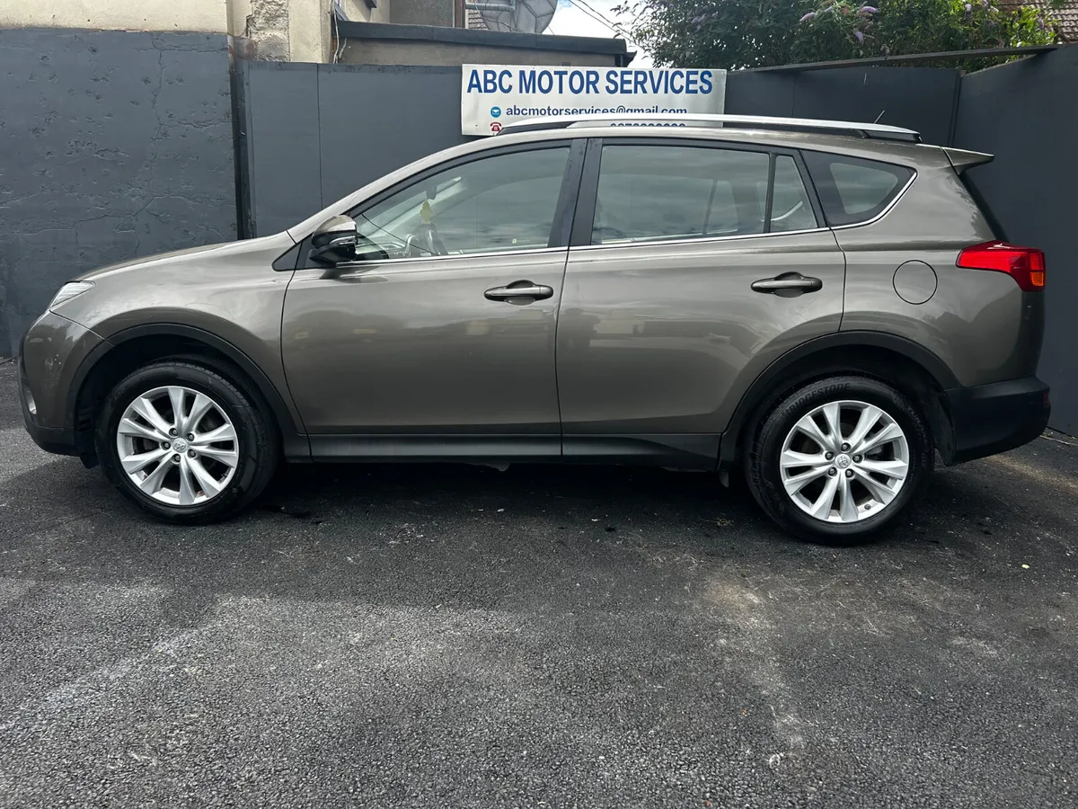 2015 TOYOTA RAV 4 2.0D4D SOL TOP SPEC - Image 3