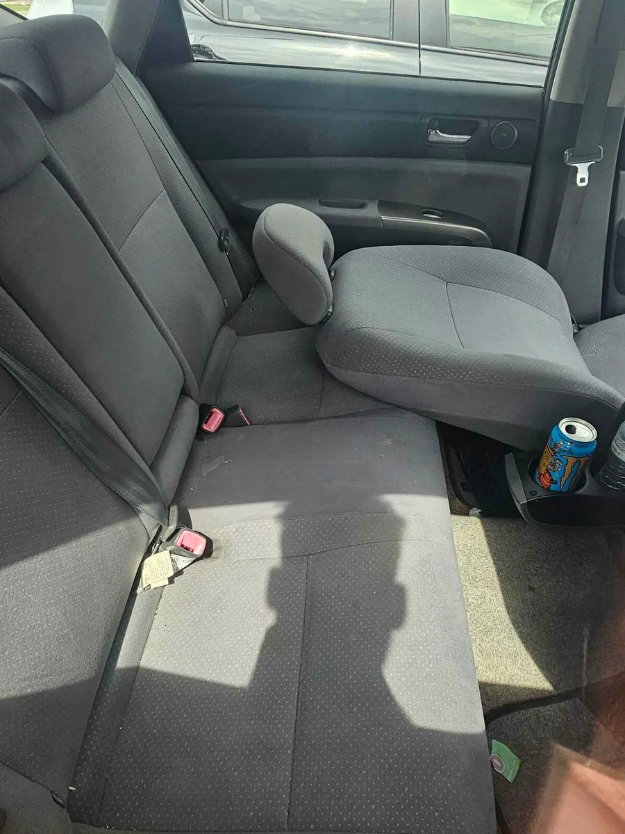 Toyota Prius - Image 4