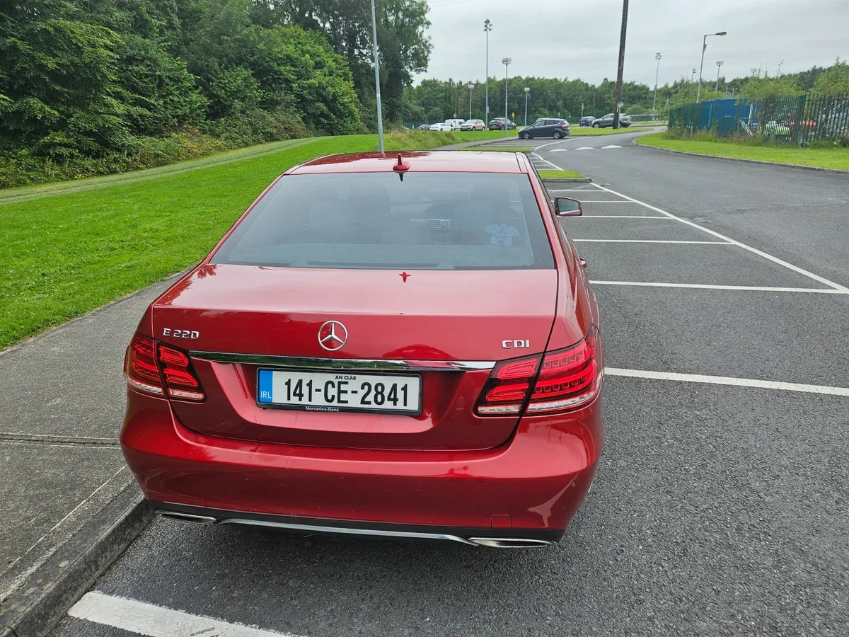 Mercedes-Benz E-Class 2014 - Image 2