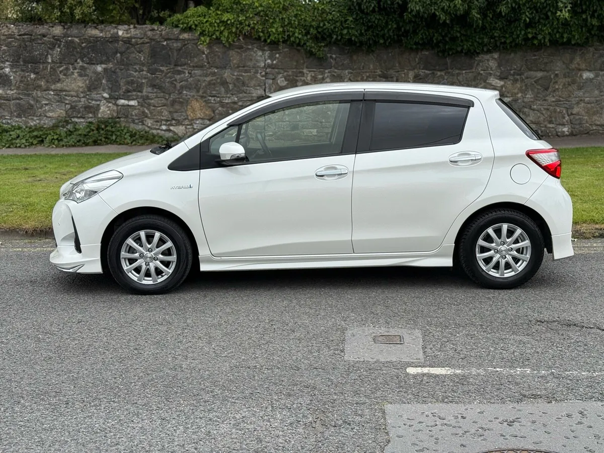 Toyota Vitz 1.5L hybrid 2018 - Image 3