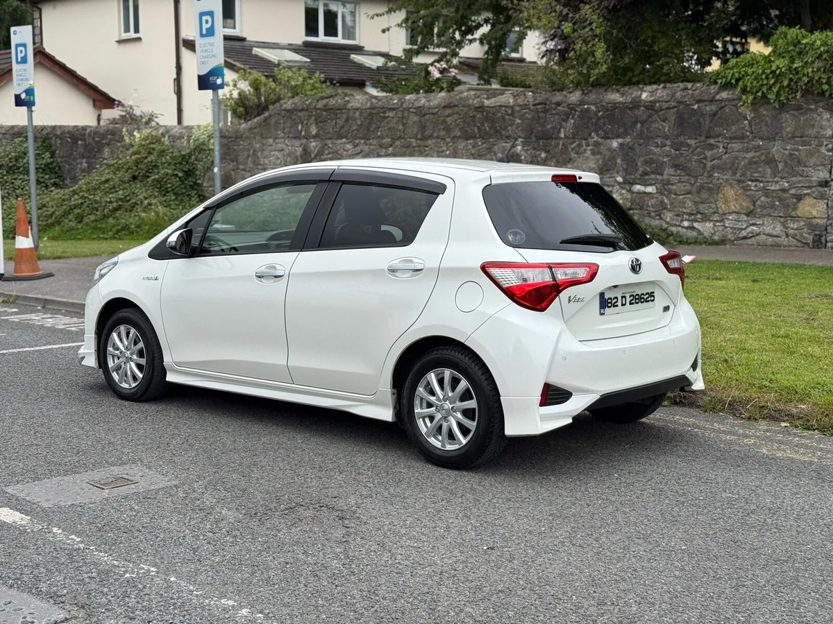 Toyota Vitz 1.5L hybrid 2018 - Image 4