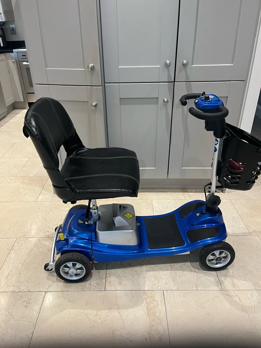 Mobility scooter - Image 1