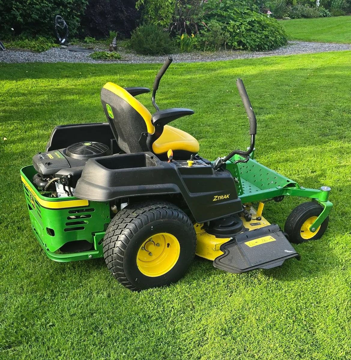 John Deere 22hp 48" - Image 1