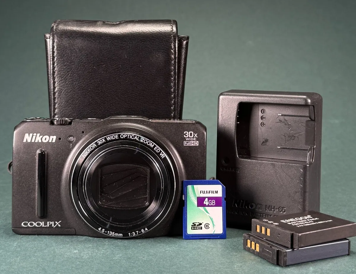 Nikon COOLPIX S9700 16.0MP Digital Camera - Image 1