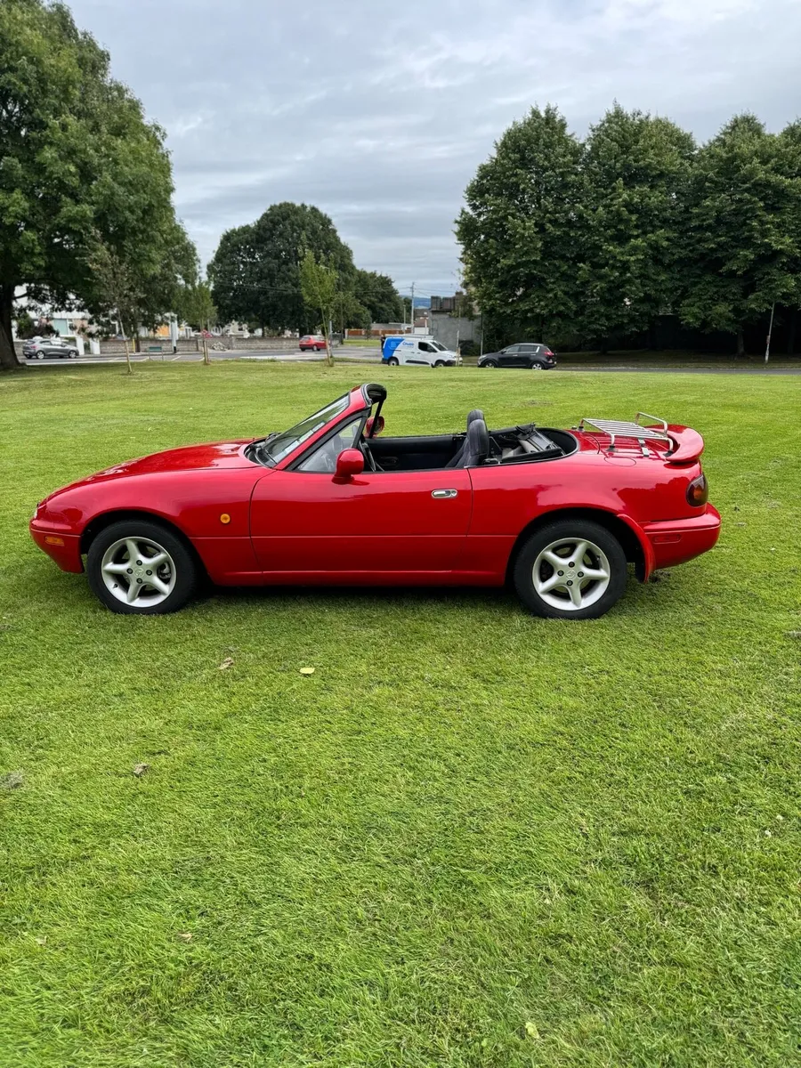 Mazda MX5 Mk1 Eunos Roadster - Image 3