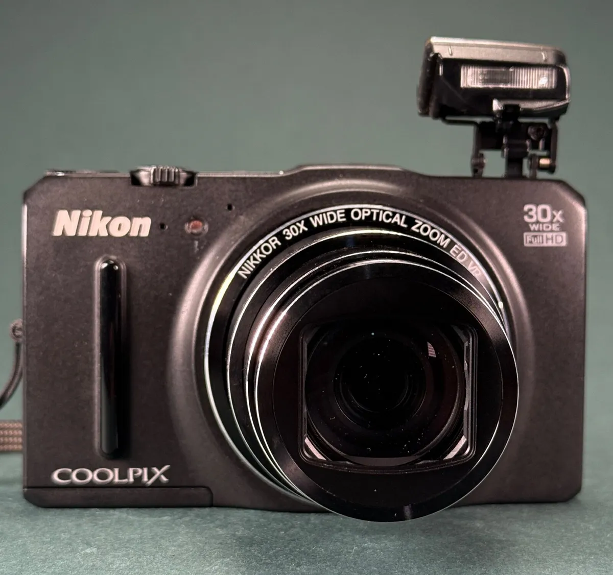 Nikon COOLPIX S9700 16.0MP Digital Camera - Image 3