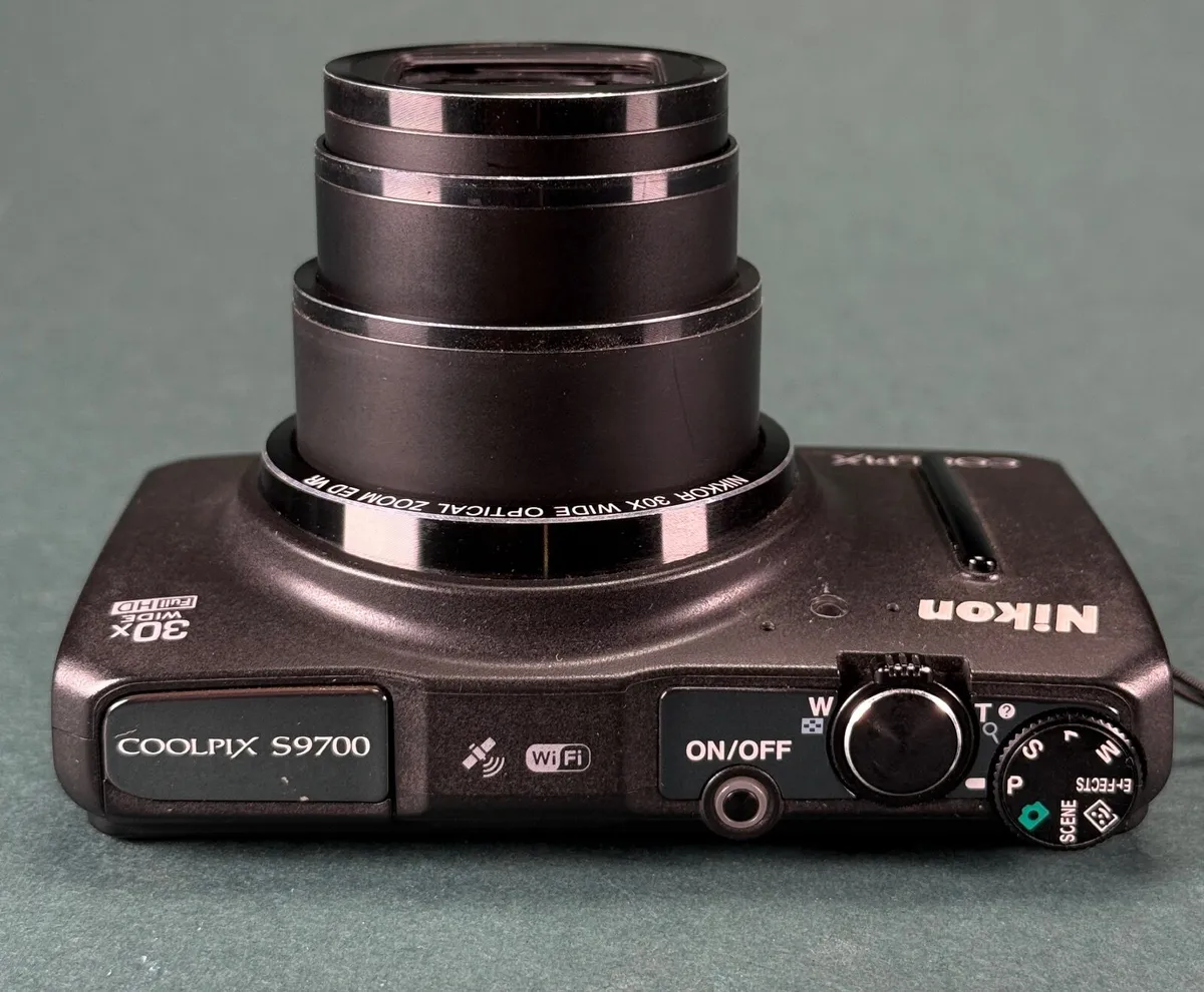 Nikon COOLPIX S9700 16.0MP Digital Camera - Image 4