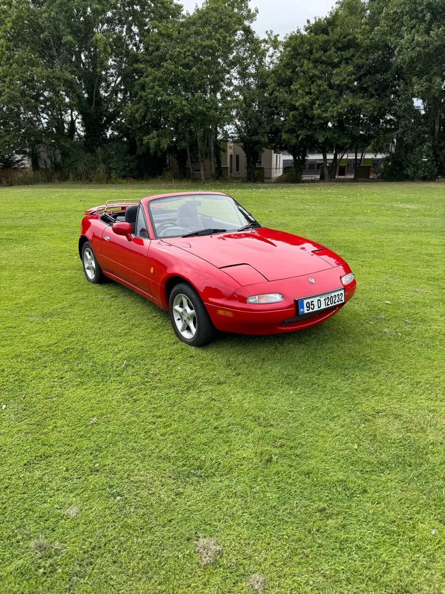 Mazda MX5 Mk1 Eunos Roadster - Image 2