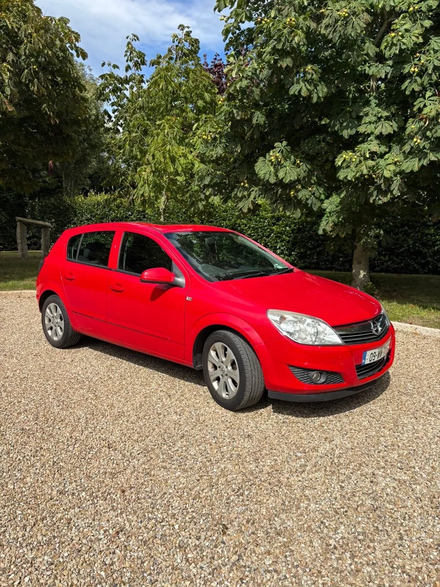 Opel Astra NCT 03/26 - Image 1