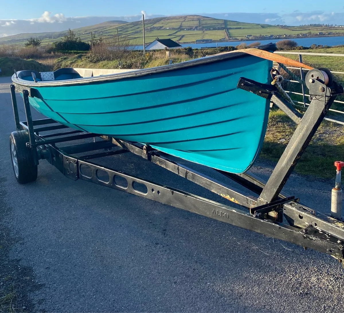 17 foot lake boat - Image 1