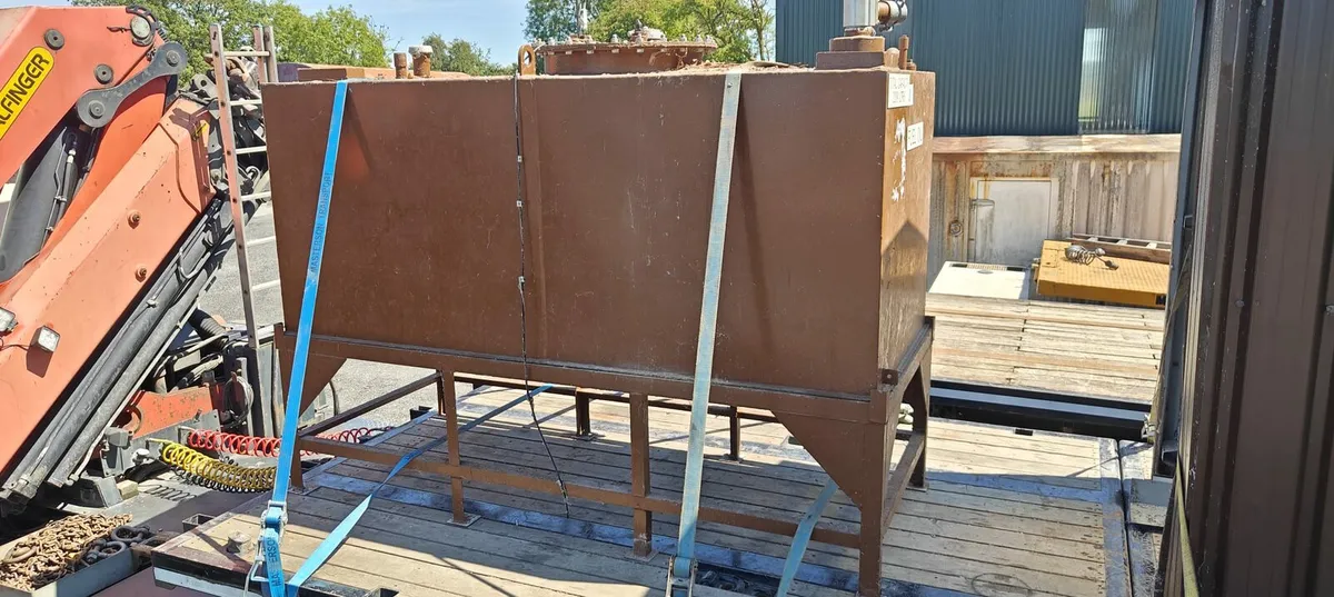 Diesel Tank 2200 lieter - Image 1