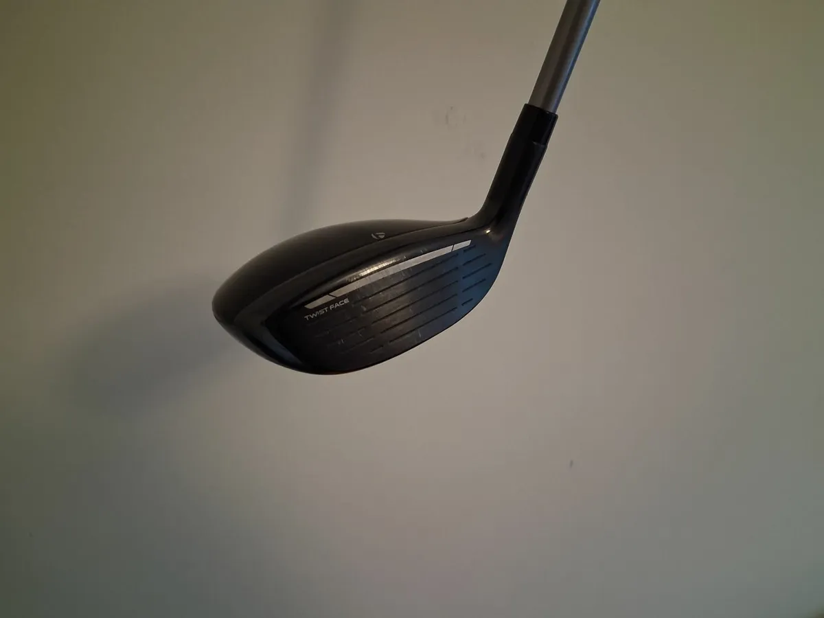 Taylormade qi10 max hybrid - Image 2