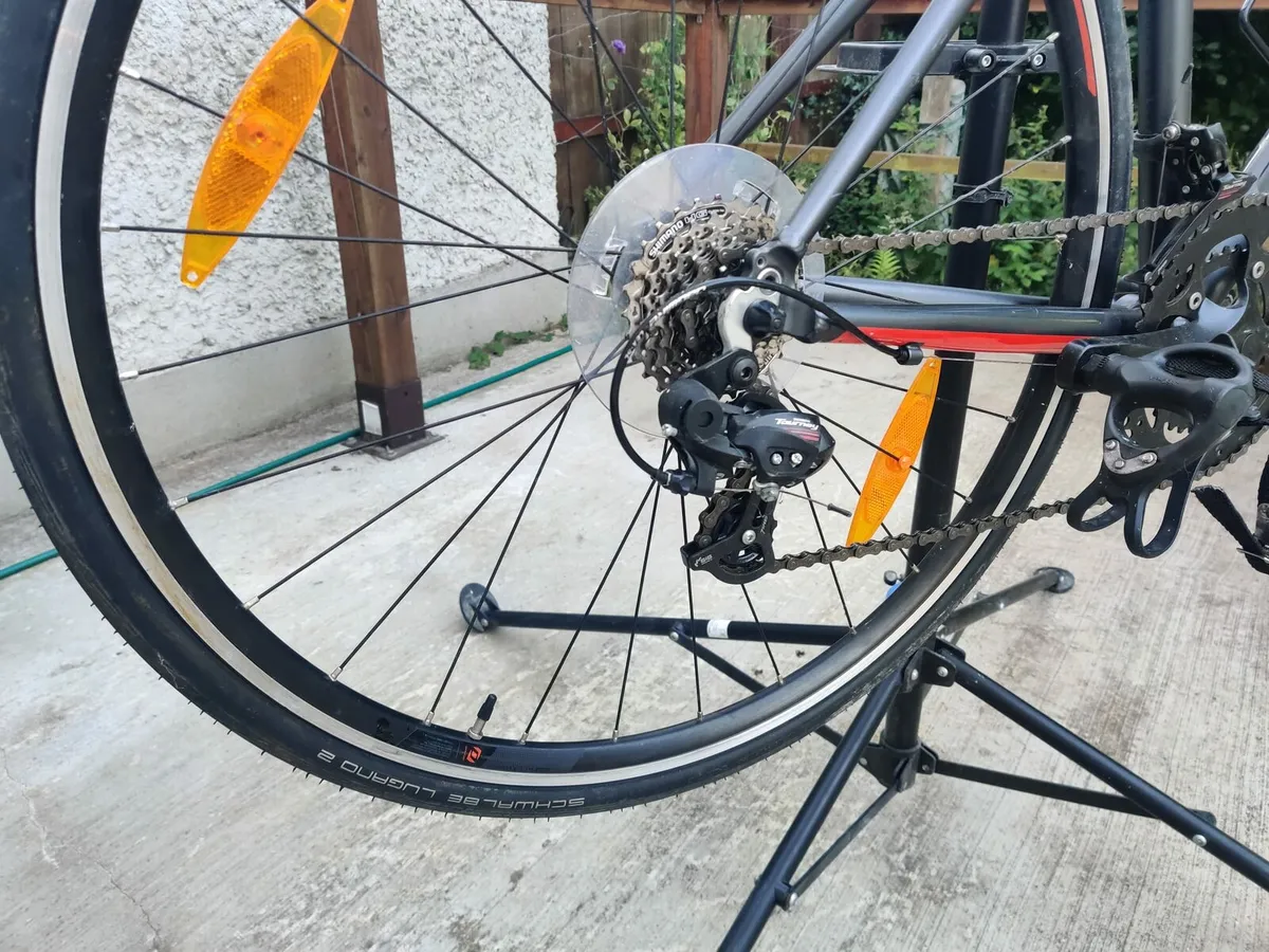 Women's road bike - Image 1