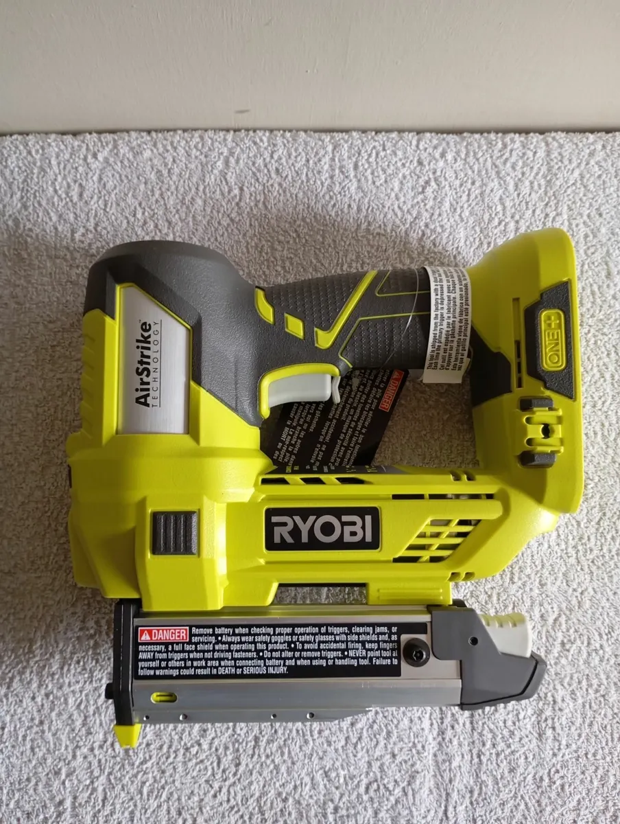 Ryobi 23 Gauge Finish Nailer (New) - Image 2