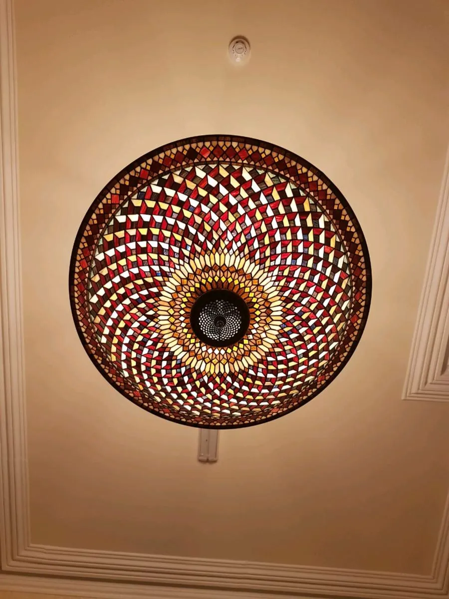 Large upright light - Image 1