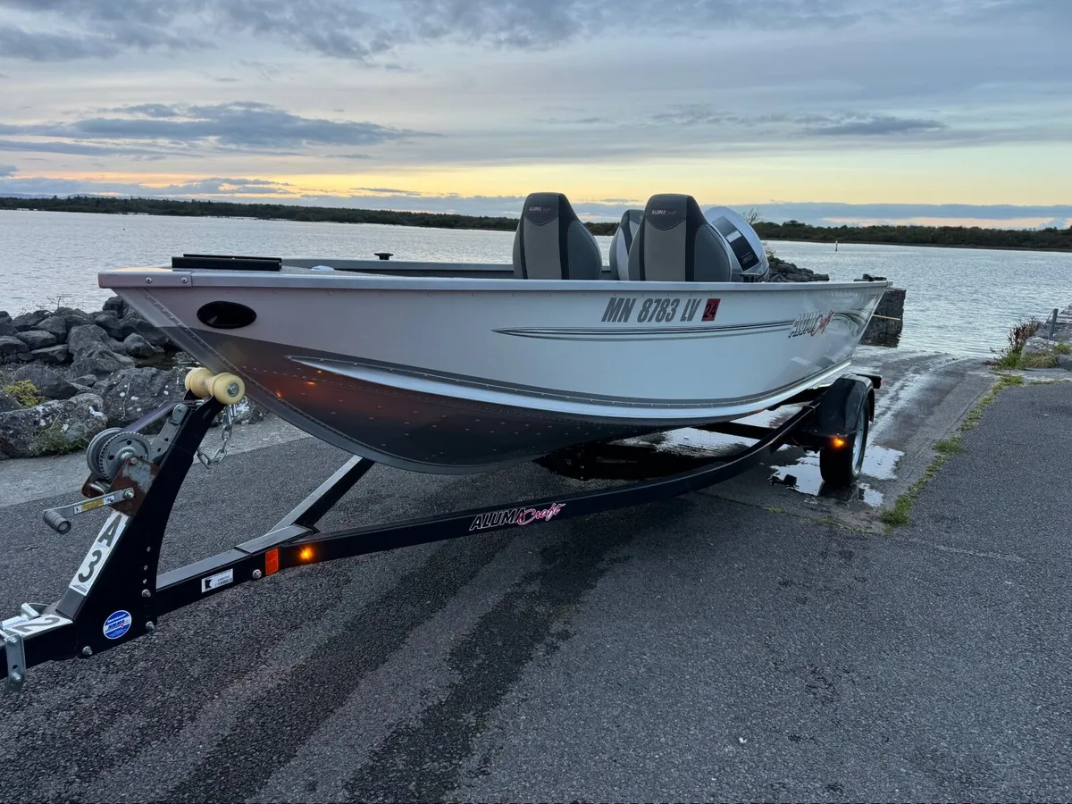 Alumacraft boat - Image 3
