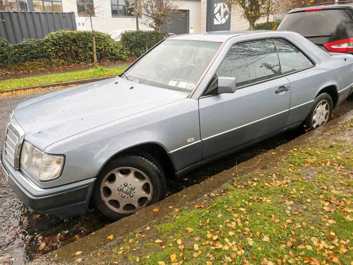 Mercedes 124 - Image 2