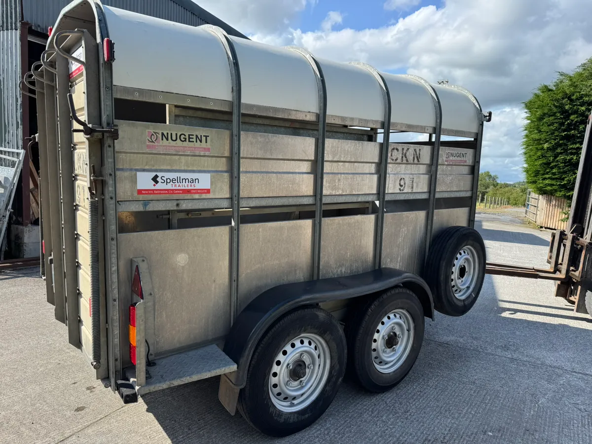 Nugent livestock trailer - Image 1