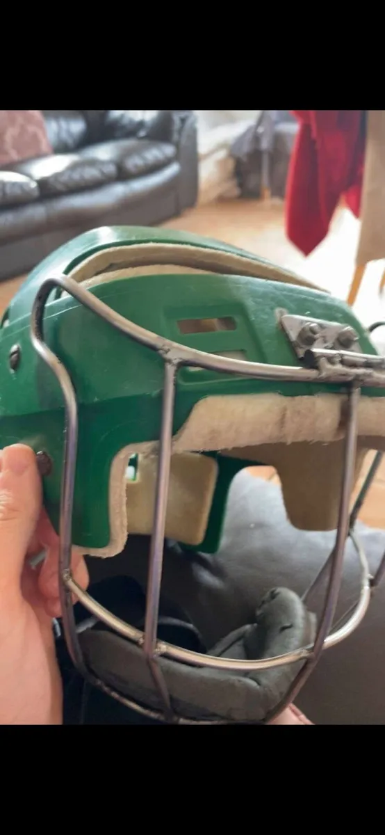 Kilkenny faceguard - Image 1
