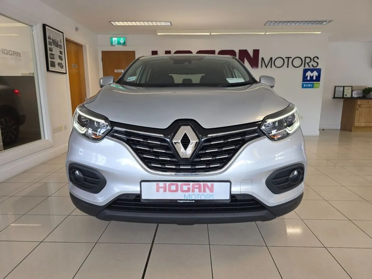 Renault KADJAR Petrol 140 MY 2022 Best Spec - Image 2
