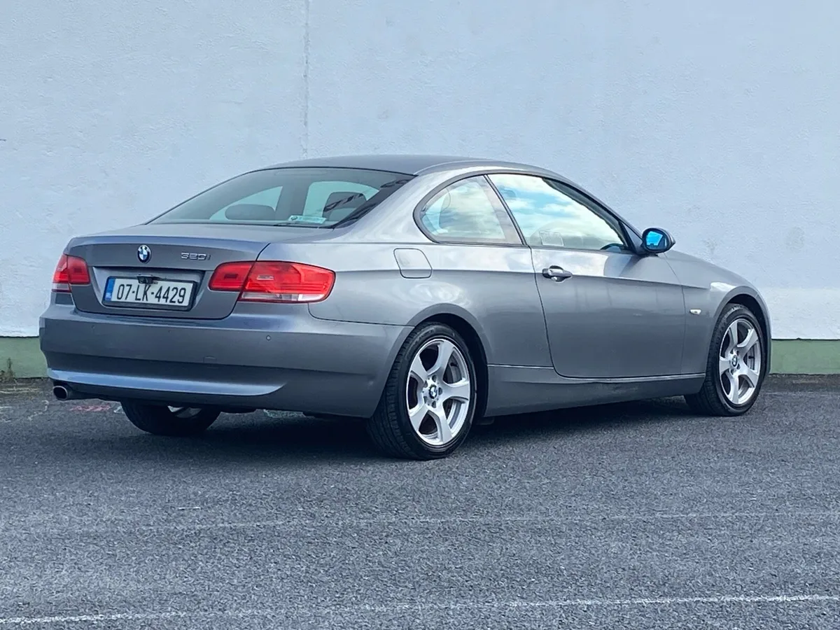 BMW 320i coupe Automatic - Image 3