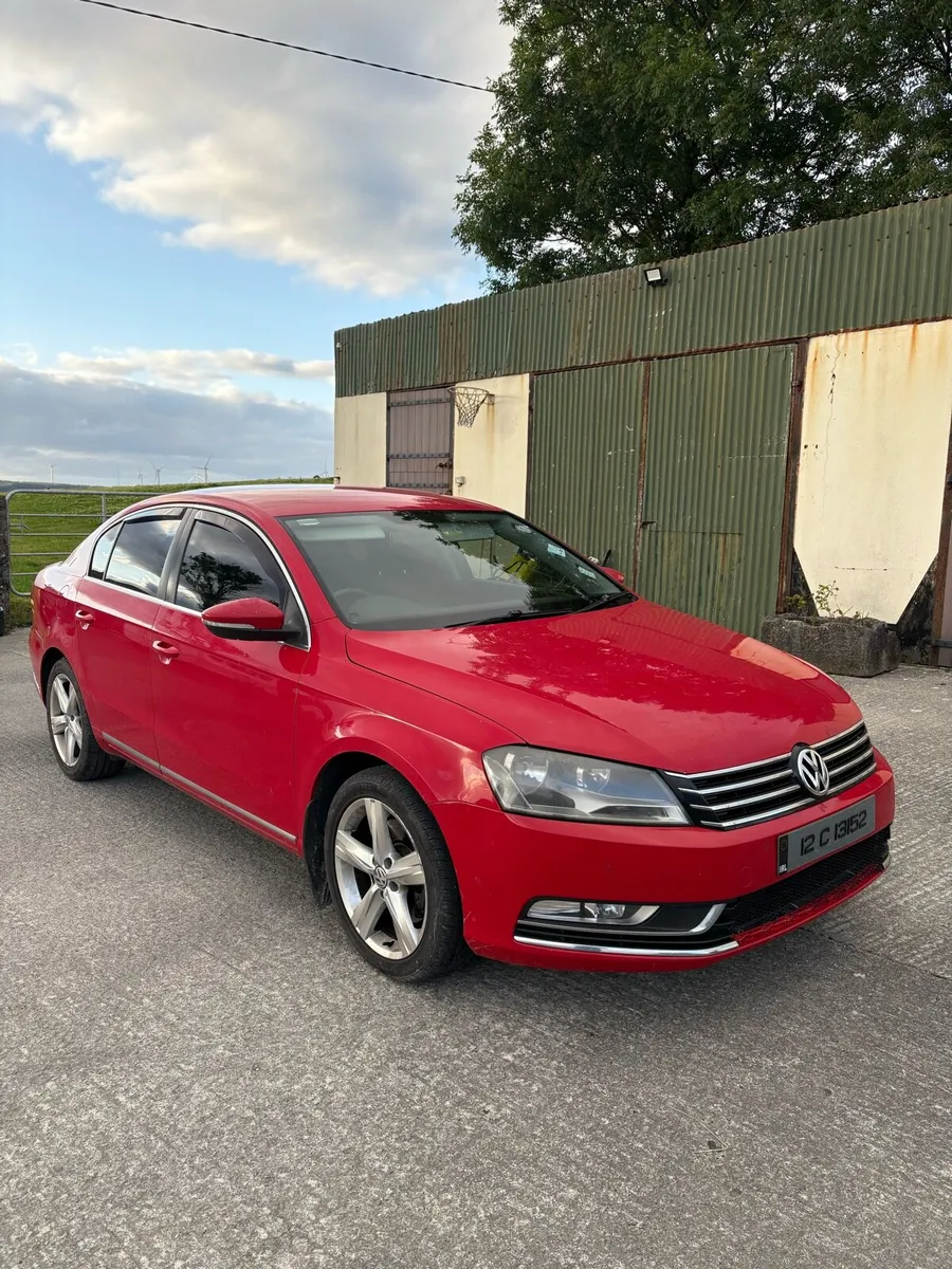 Volkswagen Passat 2012 - Image 1